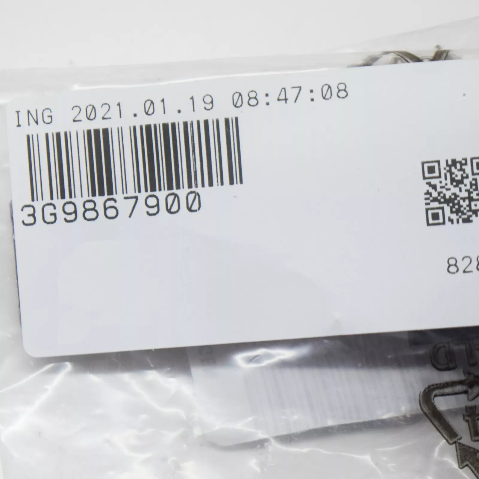 NEW VW PASSAT VARIANT B8 LUGGAGE COVER BLIND RIGHT HOOK 3G9867900