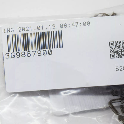 NEW VW PASSAT VARIANT B8 LUGGAGE COVER BLIND RIGHT HOOK 3G9867900