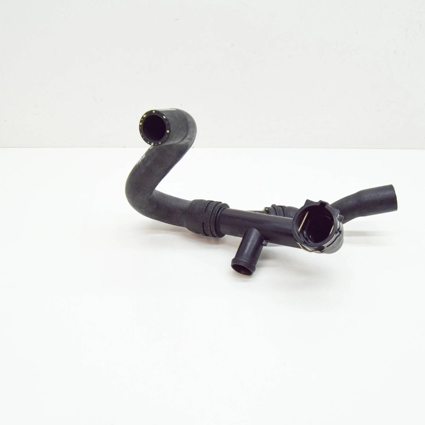 NEW VW BEETLE 5C ENGINE COOLANT HOSE 5C0122073D ORIGINAL