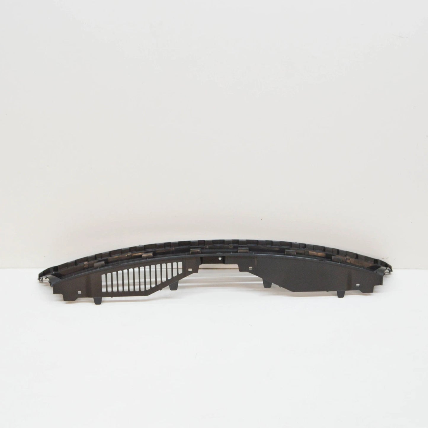 NEW VW SCIROCCO MK3 FRONT RADIATOR GRILLE 1K8853653B9B9 ORIGINAL