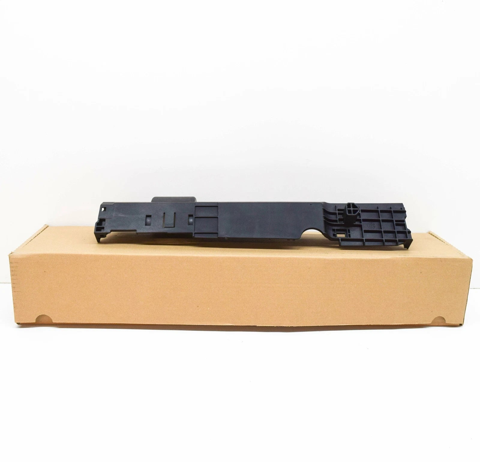 NEW BMW 3 F30 RIGHT RADIATOR MOUNT 17119487034 1487034