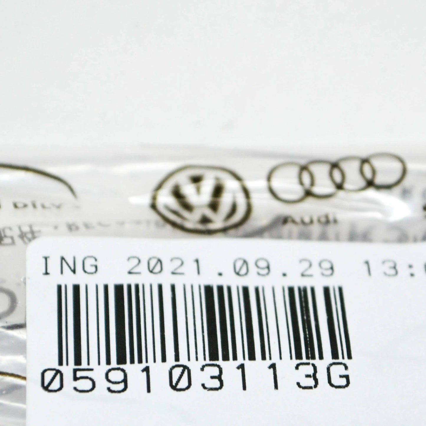 NEW AUDI A4 B8 ENGINE INJECTOR END CAP 059103113G ORIGINAL