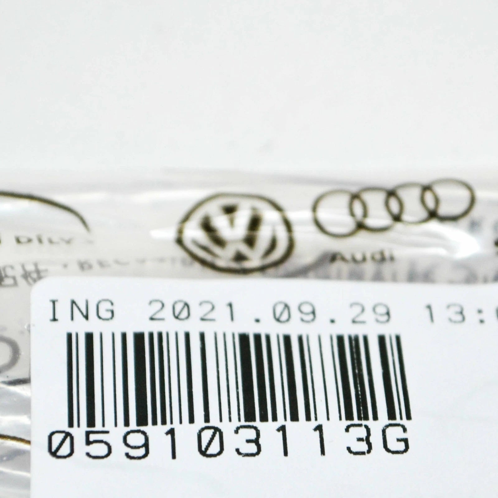 NEW AUDI A4 B8 ENGINE INJECTOR END CAP 059103113G ORIGINAL