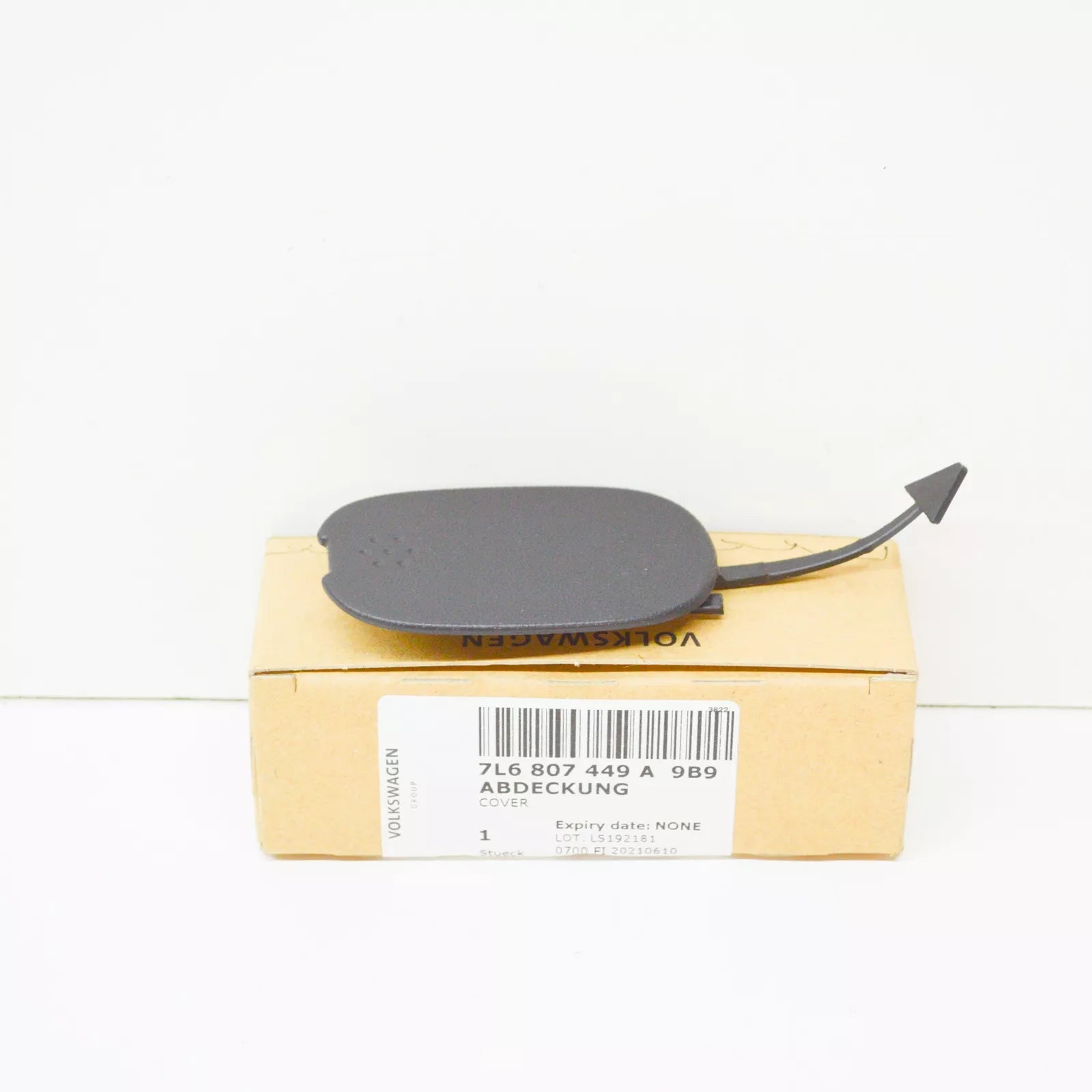 NEW VOLKSWAGEN TOUAREG 7L TOW HOOK EYE CAP LEFT 7L6807449A9B9 ORIGINAL