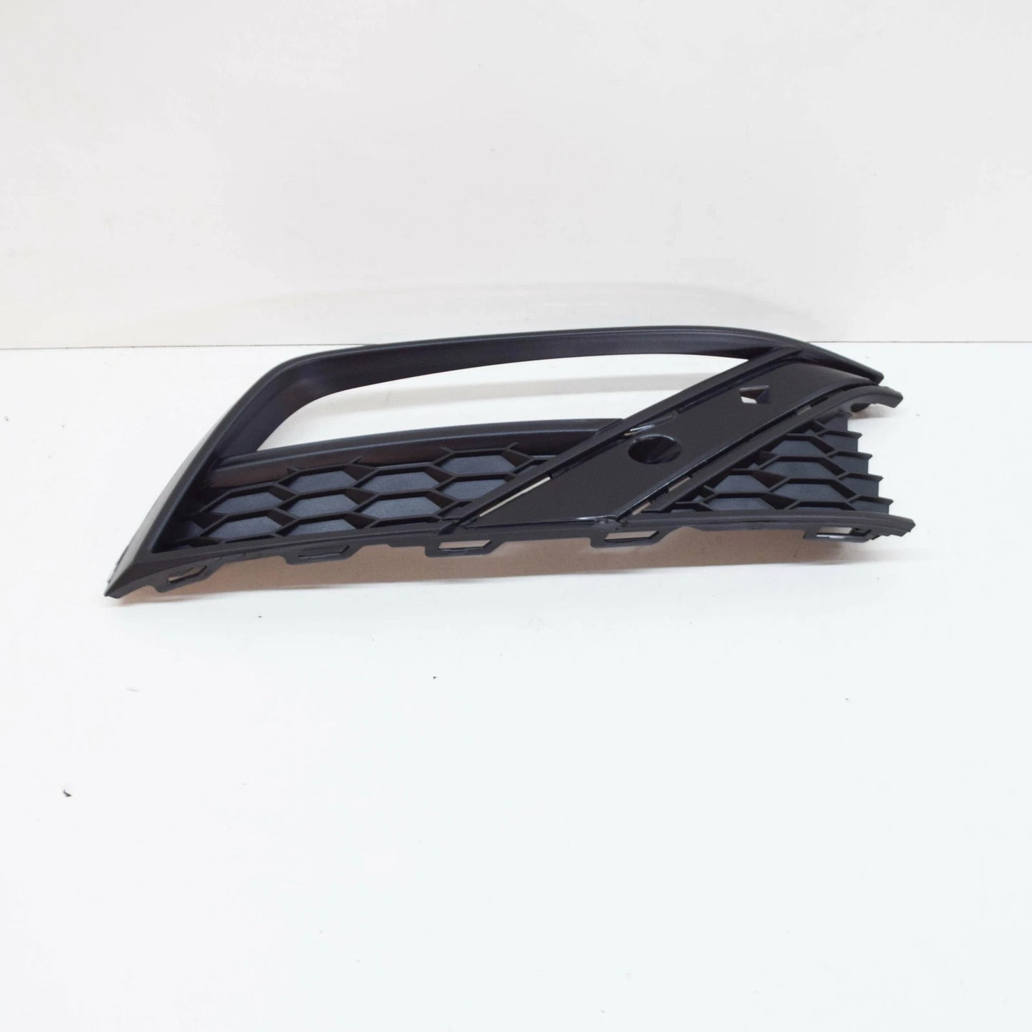 NEW VOLKSWAGEN POLO 6C FRONT BUMPER RIGHT LOWER GRILLE 6C0853666G9B9