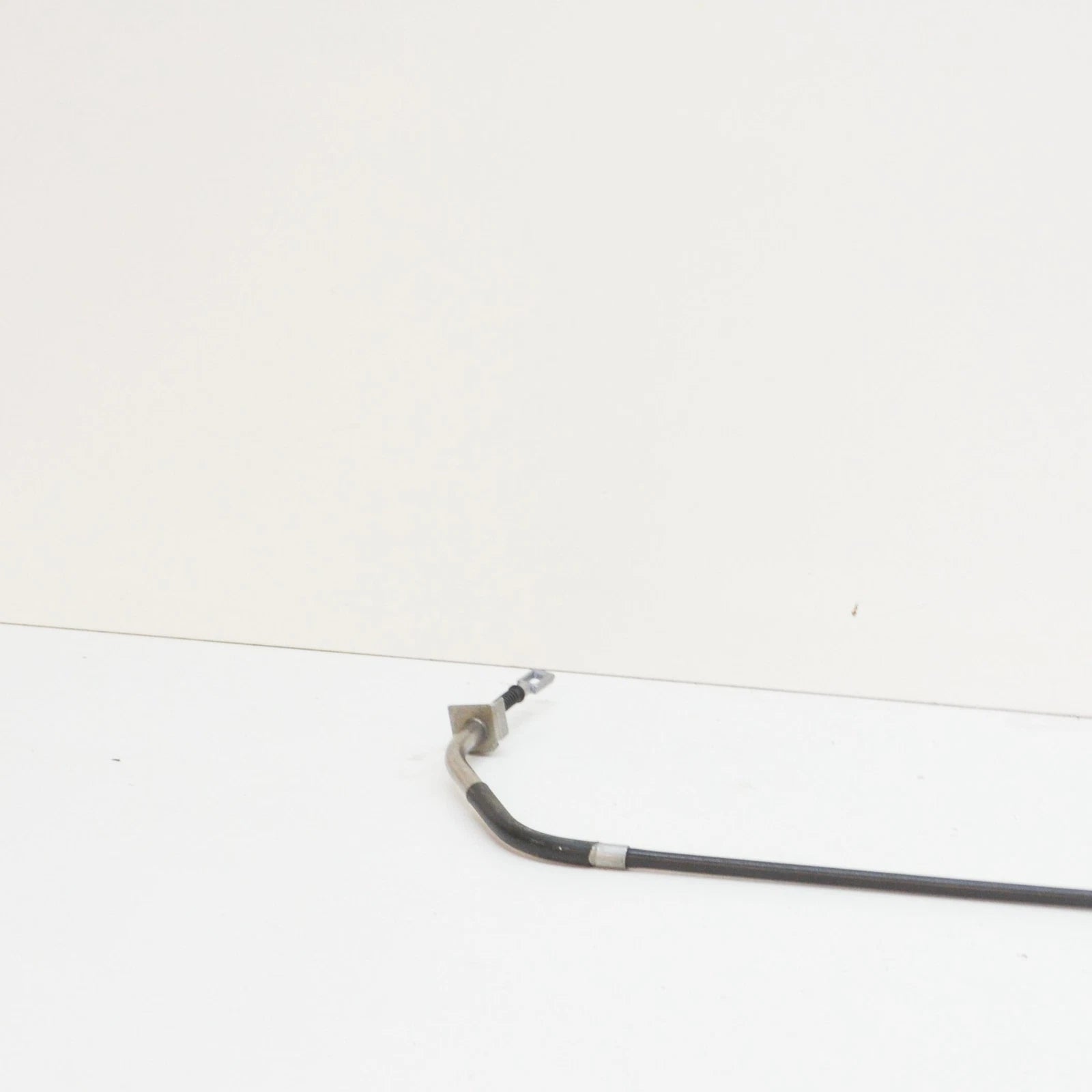 NEW AUDI R8 42 RIGHT PARKING BRAKE CABLE 420609722D