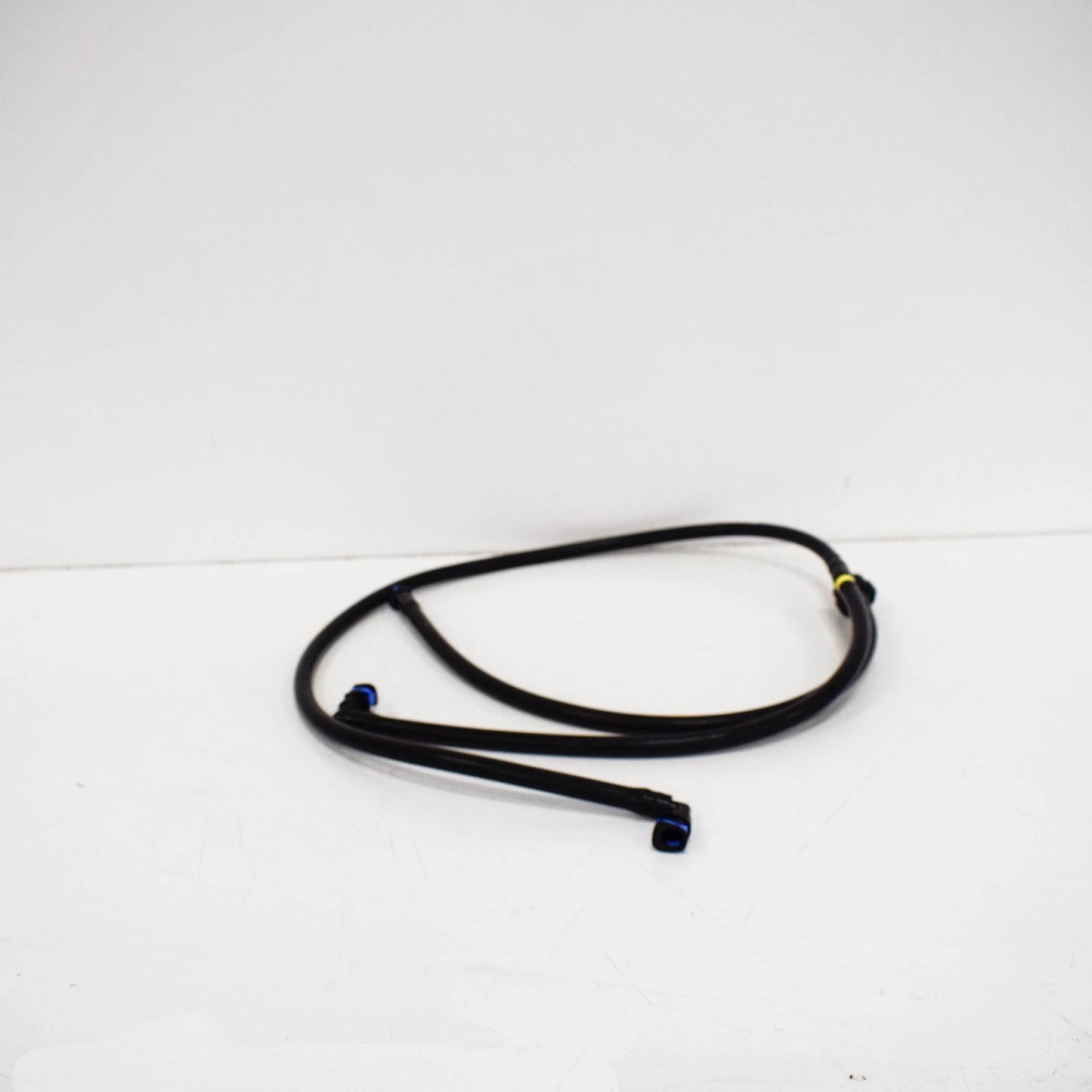 NEW BMW 1 E88 FRONT HEADLIGHT WASHER HOSE LINE 61677179469 ORIGINAL