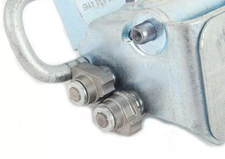 NEW VOLKSWAGEN CC REAR LEFT DOOR LOWER HINGE 3C8833411B ORIGINAL