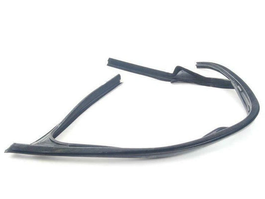 NEW VOLKSWAGEN JETTA A5 FRONT RIGHT WINDOW CHANNEL GUIDE 1K5837432E5AP ORIGINAL