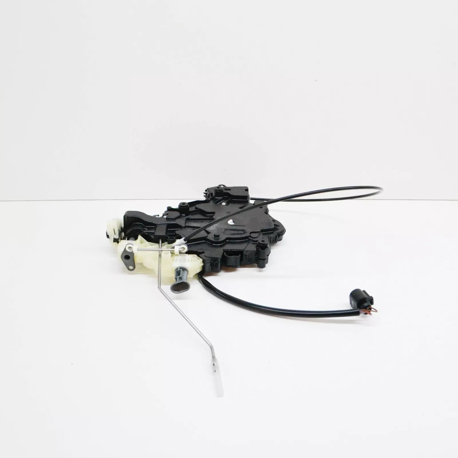 NEW VW CADDY III FURGON 2K MK3 REAR RIGHT DOOR LOCK 2K5843654C ORIGINAL