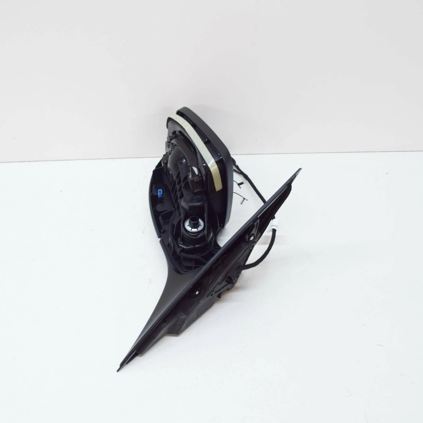 NEW MERCEDES-BENZ C W204 FRONT RIGHT DOOR MIRROR FRAME A2048100276