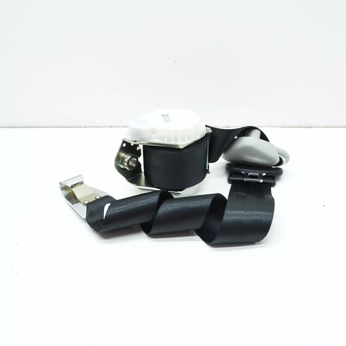 NEW VOLKSWAGEN CADDY 2K REAR RIGHT SEATBELT 2K5857816ARYV ORIGINAL