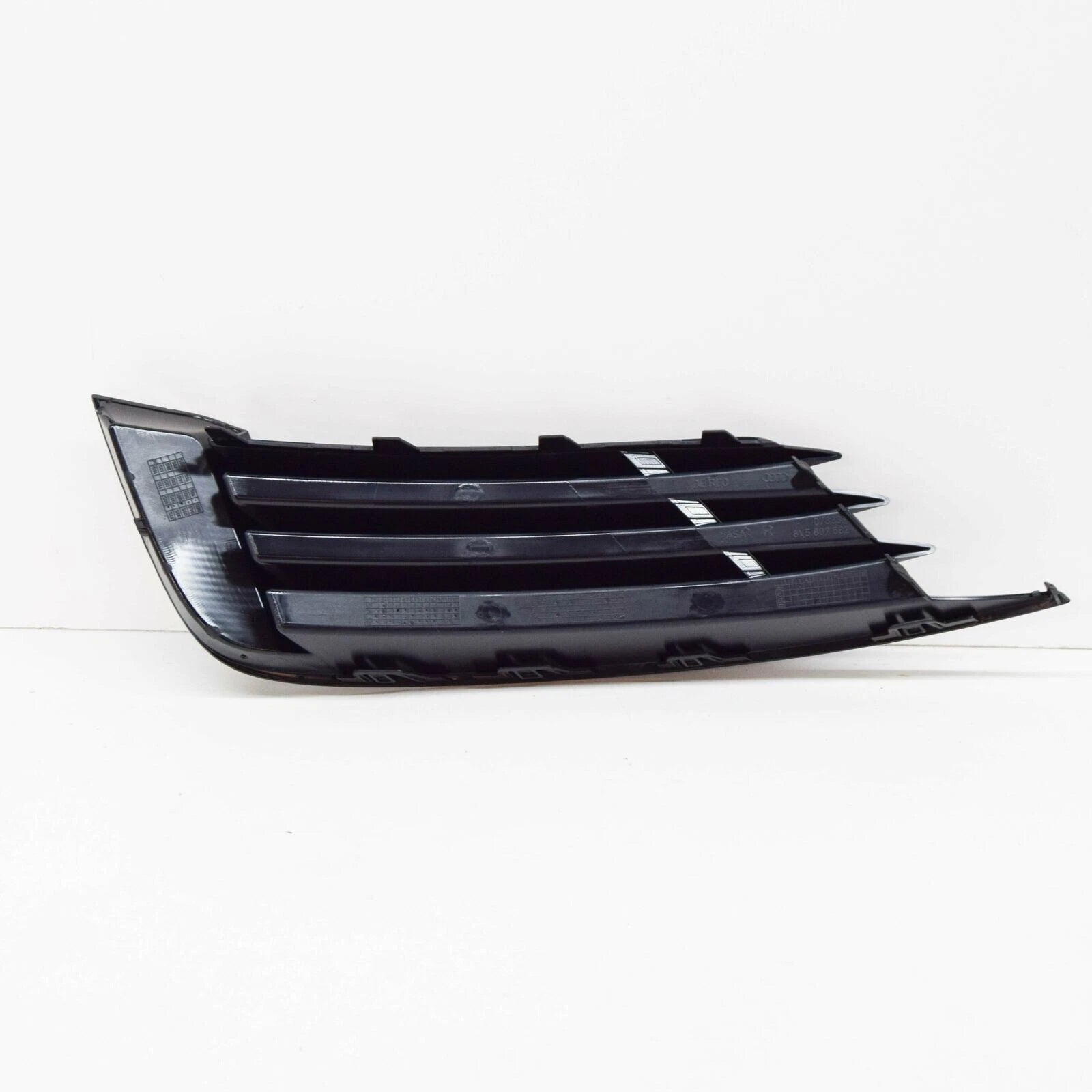 NEW AUDI A3 8V FRONT BUMPER LOWER RIGHT SIDE GRILLE 8V58076829B9 GENUINE / OEM