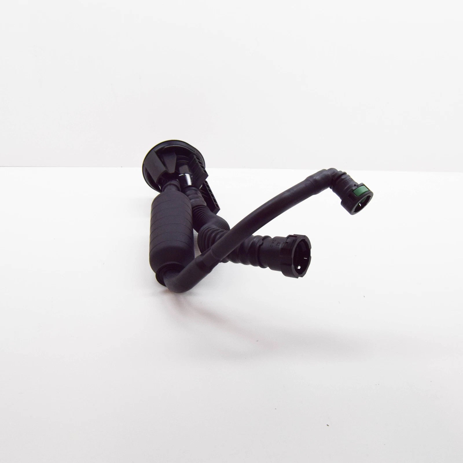 NEW MERCEDES-BENZ SPRINTER W907 ADBLUE TANK FILLER NECK A9104700100 ORIGINAL