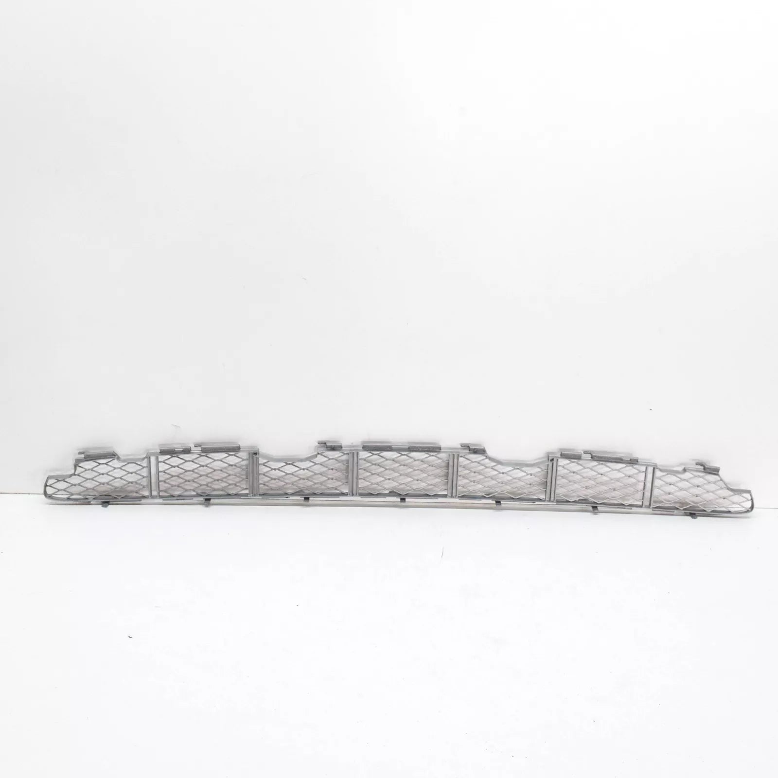 NEW BMW X5 E53 FRONT BUMPER LOWER GRILLE 51117123956 7123956 2005 ORIGINAL