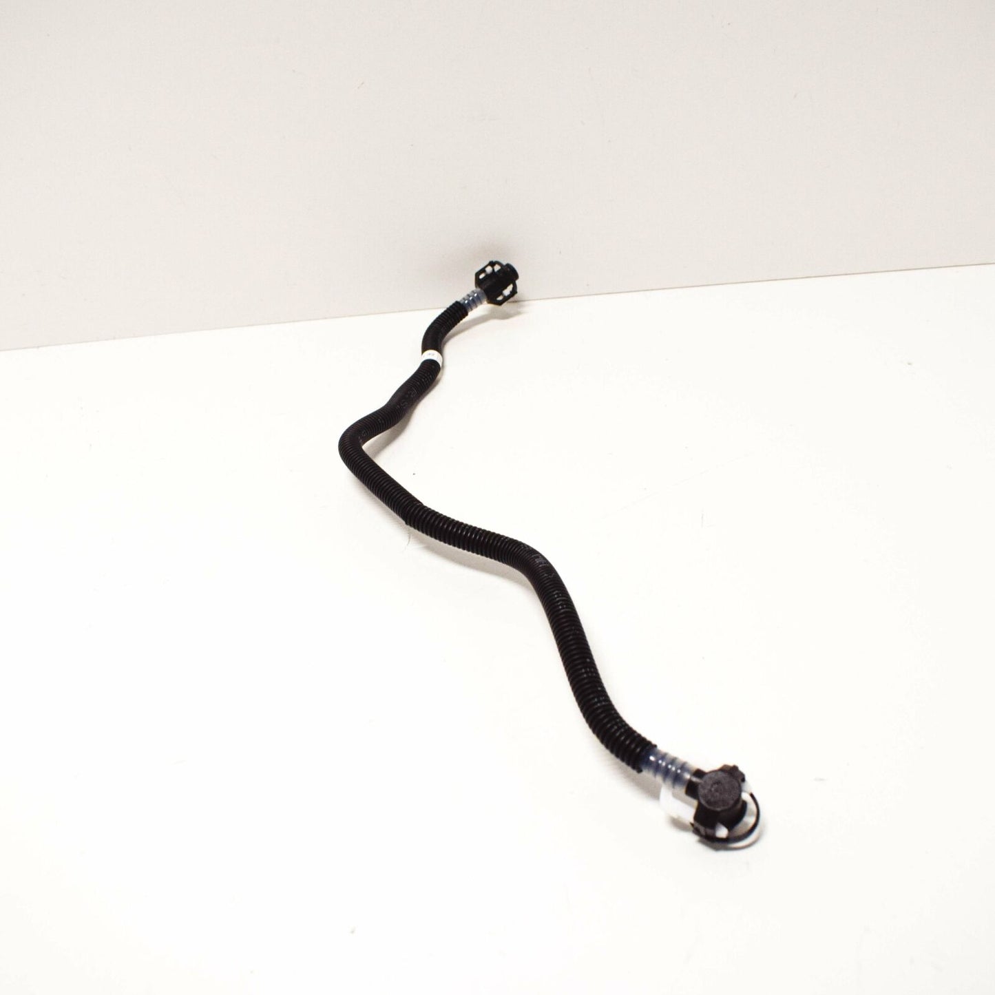 NEW MERCEDES BENZ E W210 FUEL PIPE LINE HOSE E270 DIESEL A6120702132 ORIGINAL