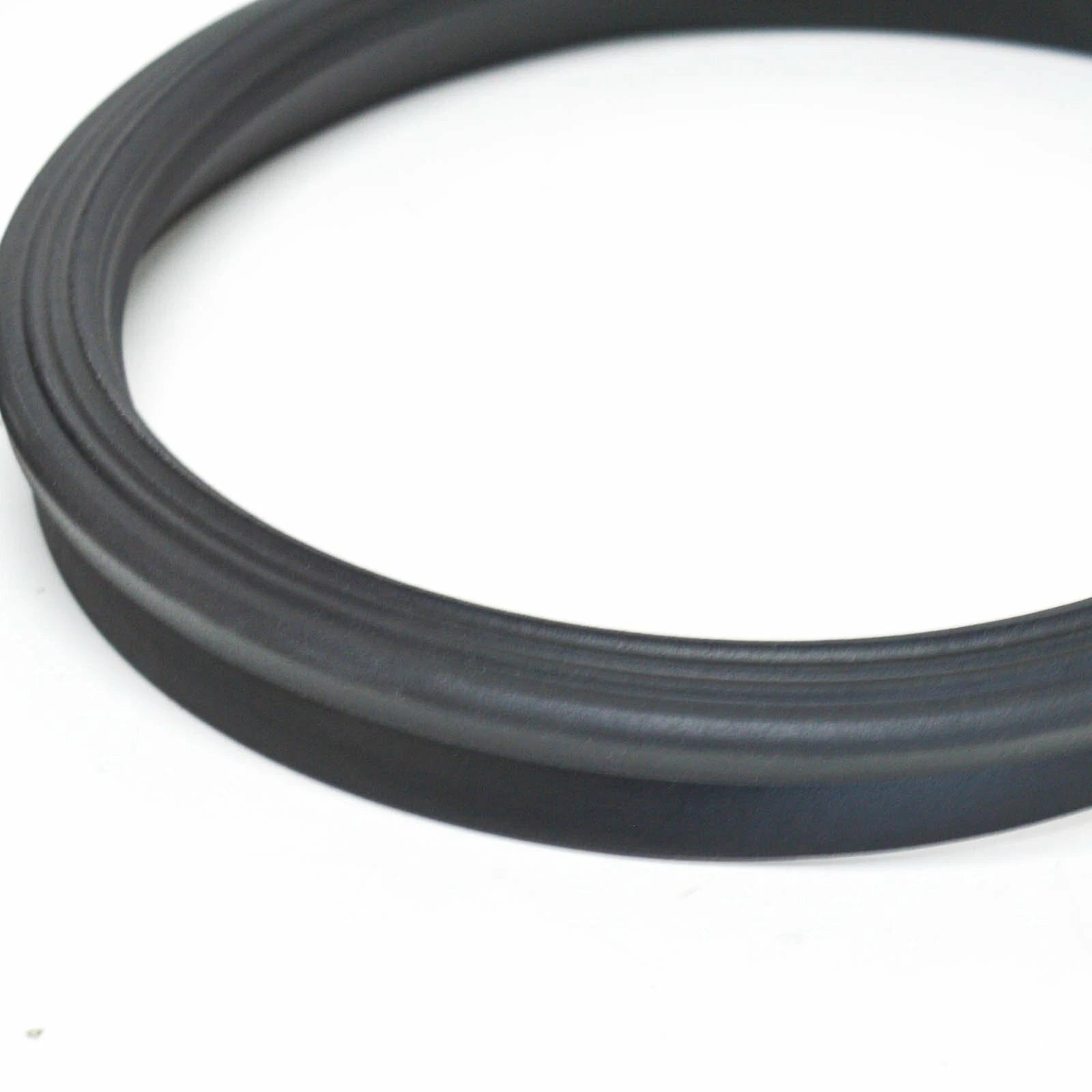 NEW BMW 6 E24 FRONT LEFT DOOR WEATHERSTRIP 51211843923 1843923