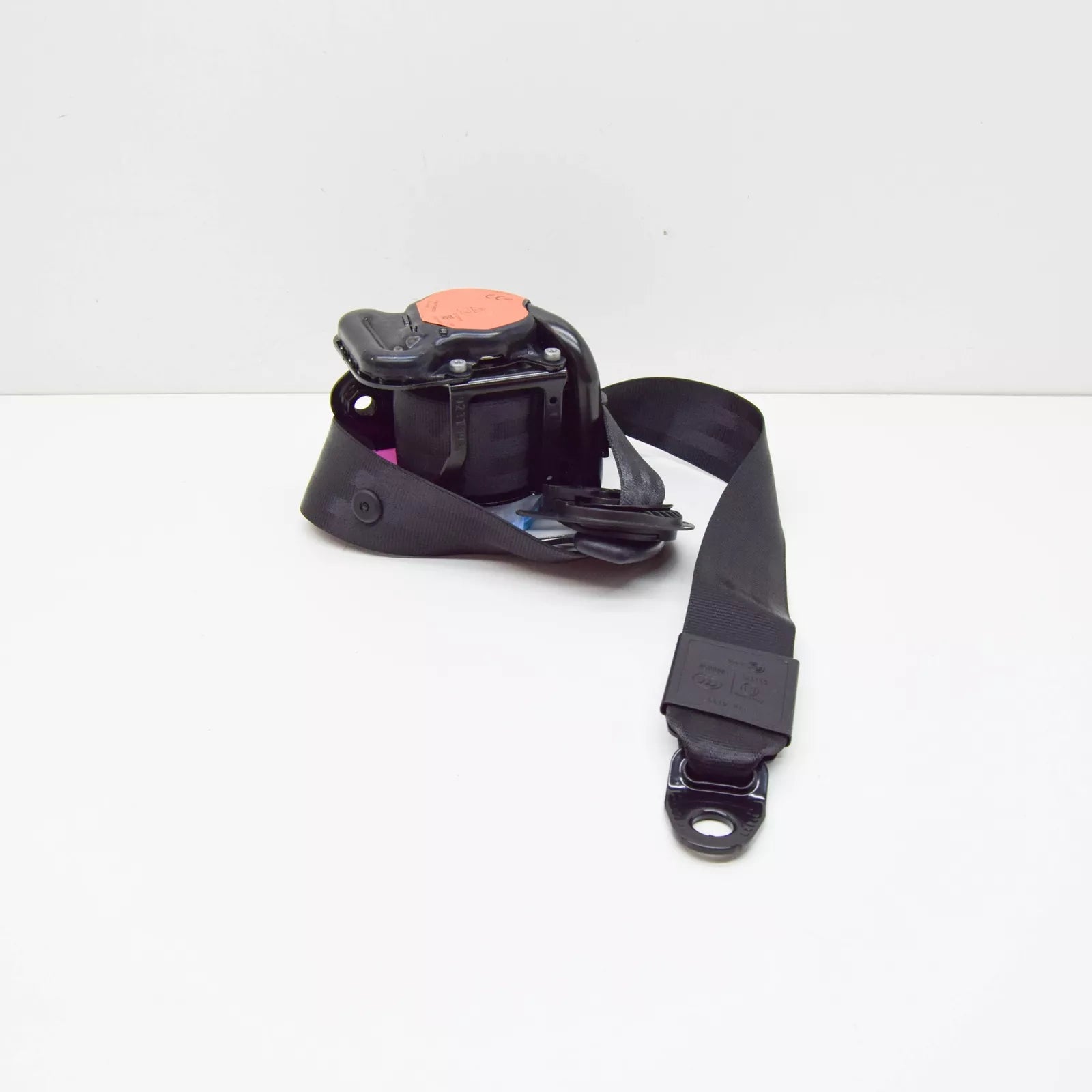 NEW AUDI Q3 8U FRONT RIGHT SEATBELT 8U0857706C V04 8U0857706CV04 ORIGINAL