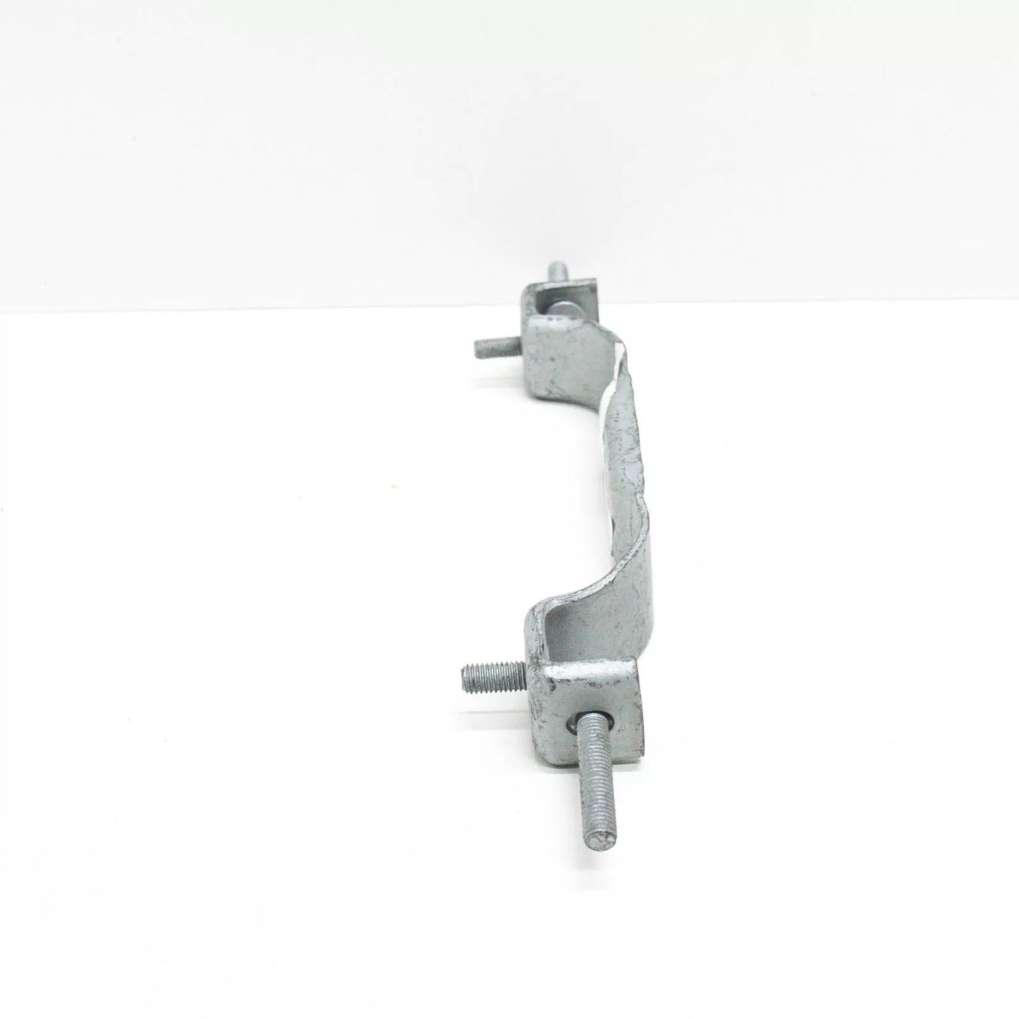 NEW BMW 8 E31 REAR EXHAUST SYSTEN CLAMP 18211723130 ORIGINAL