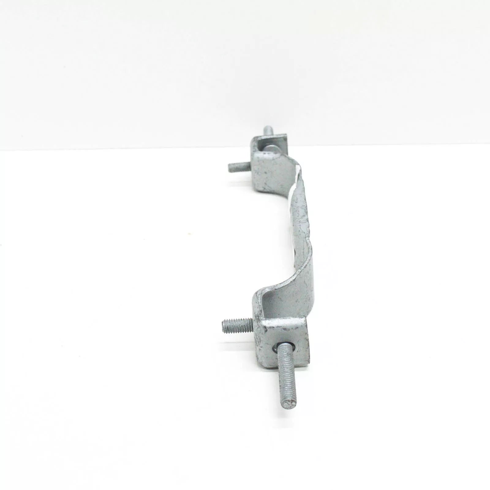 NEW BMW 8 E31 REAR EXHAUST SYSTEN CLAMP 18211723130 ORIGINAL