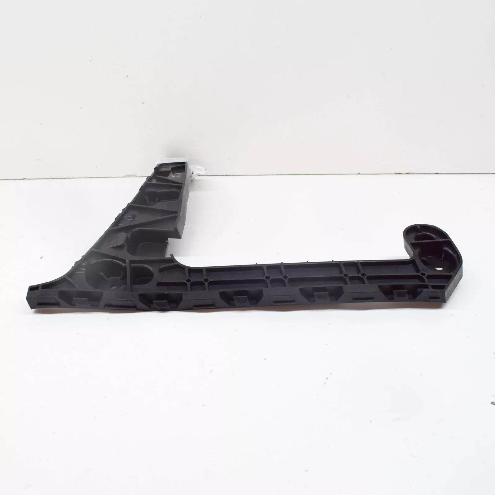NEW AUDI A4 B9 REAR BUMPER RIGHT GUIDE SECTION 8W5807454 ORIGINAL