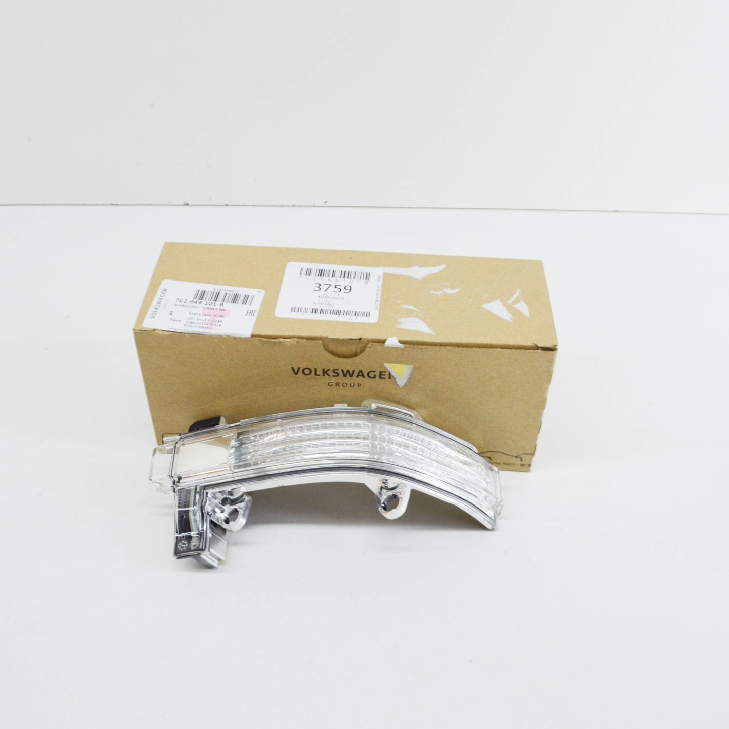 NEW VW CRAFTER SZ FRONT LEFT DOOR MIRROR TURN INDICATOR RHD 7C2949101B ORIGINAL