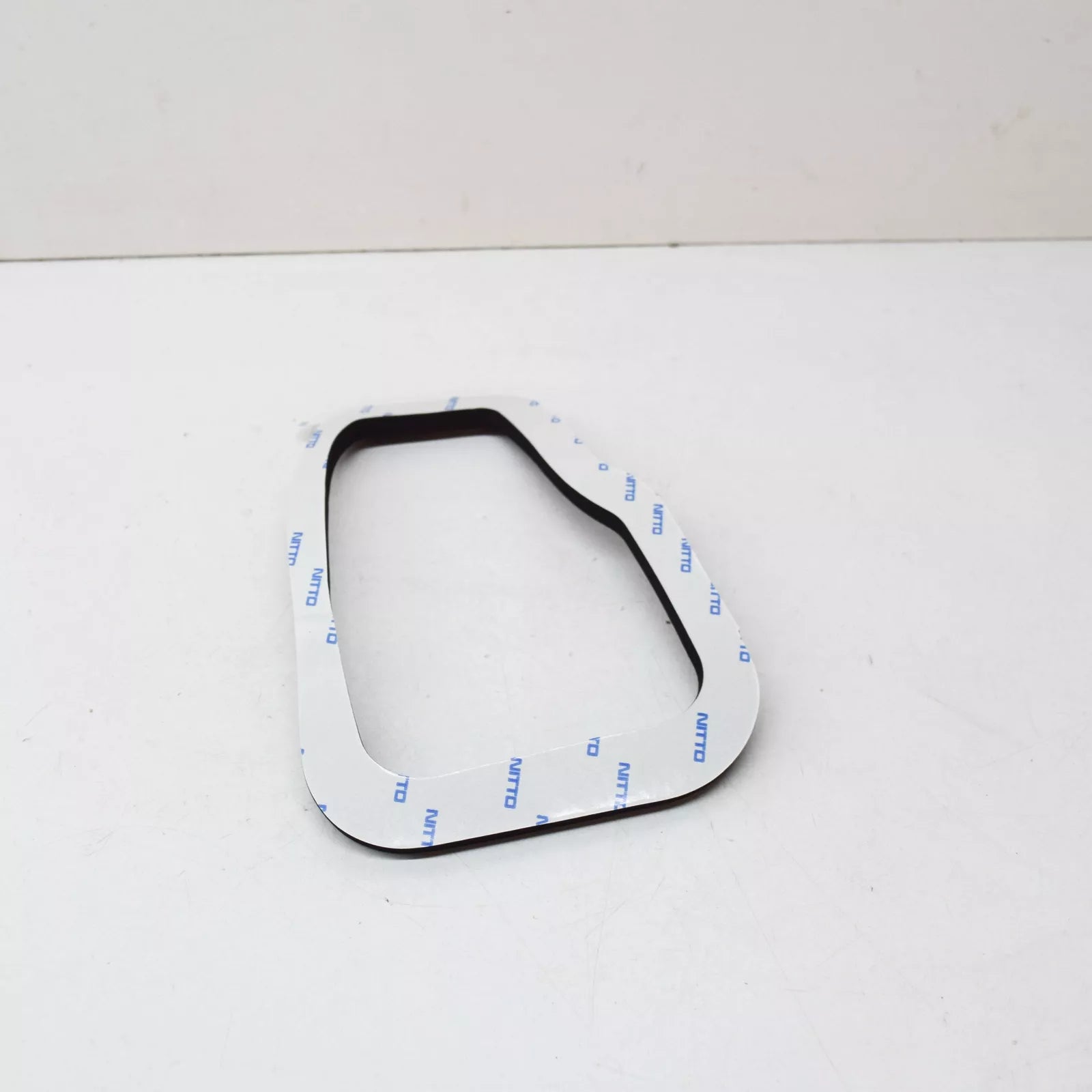 NEW VOLKSWAGEN GOLF MK7 REAR LEFT INNER TAIL LIGHT SEAL 5G0945191