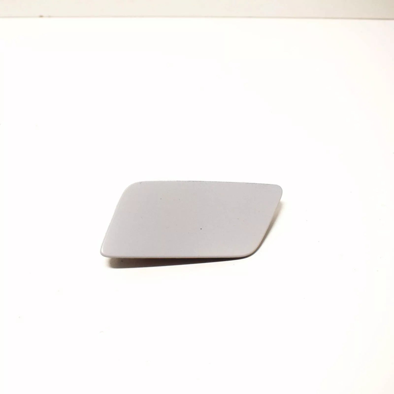 NEW AUDI Q3 8U FRONT LEFT HEADLIGHT WASHER COVER 8U0955275EGRU ORIGINAL