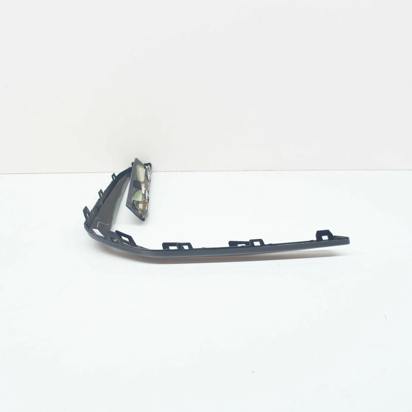 NEW BMW X7 G07 M FRONT BUMPER LOWER GRILLE RIGHT FINISHER 51118074262 ORIGINAL