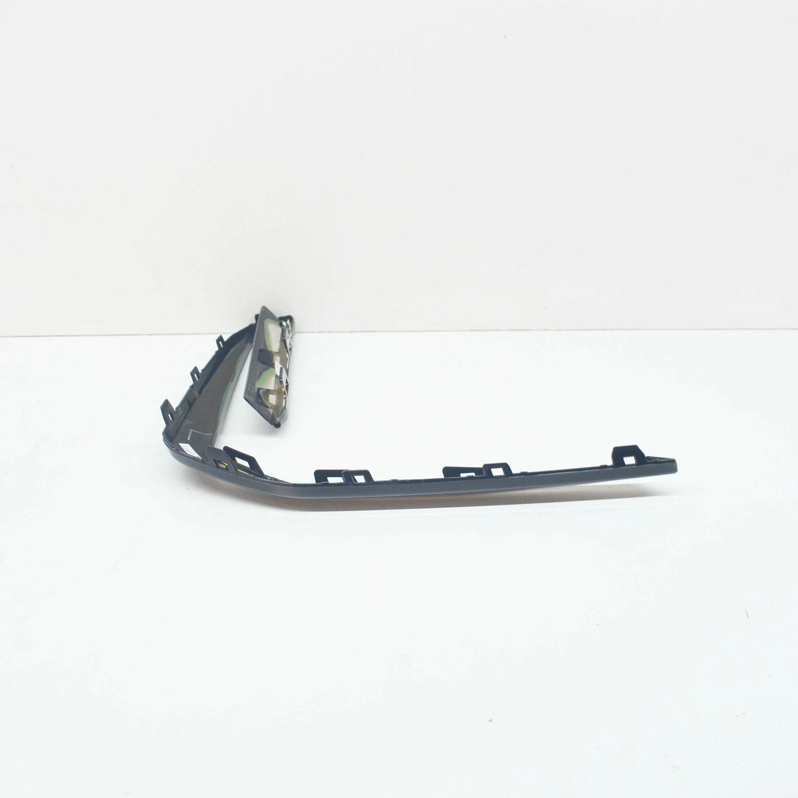 NEW BMW X7 G07 M FRONT BUMPER LOWER GRILLE RIGHT FINISHER 51118074262 ORIGINAL