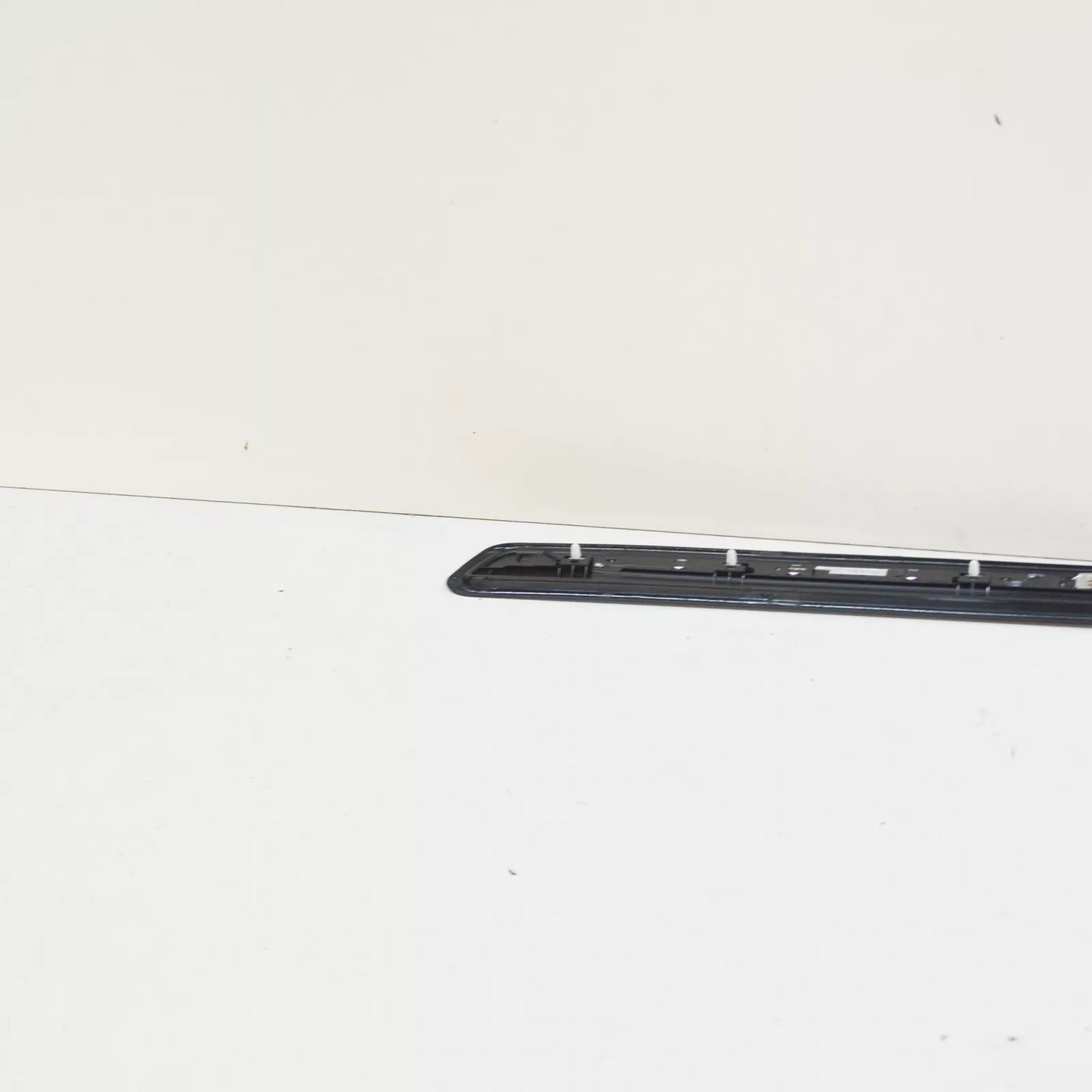 NEW BMW 1 COUPE E82 FRONT LEFT DOOR SILL TRIM 51477180739 7180739 ORIGINAL
