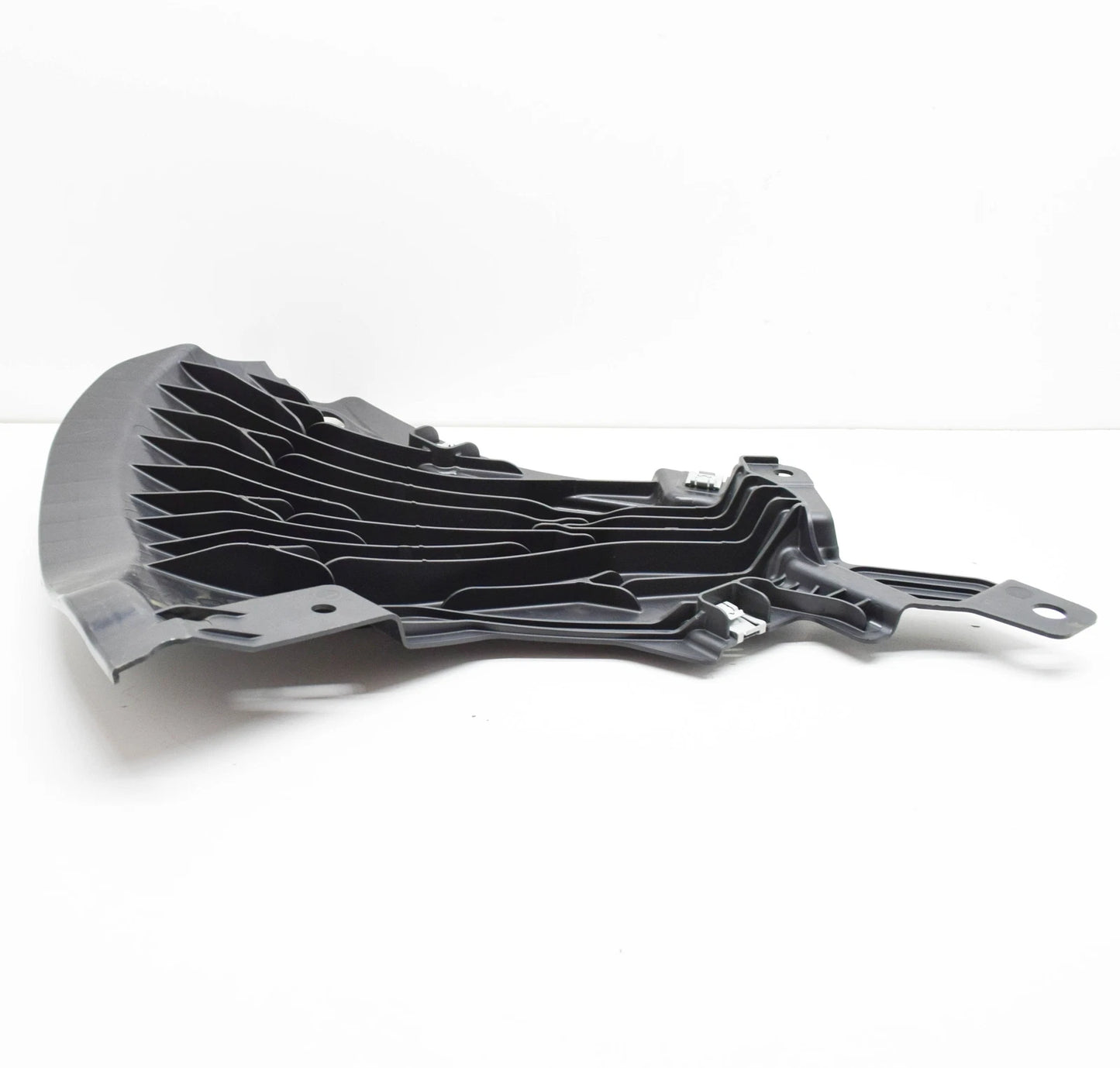 NEW MERCEDES-BENZ EQS V297 FRONT LEFT UNDERBODY COVER A2975200700 ORIGINAL