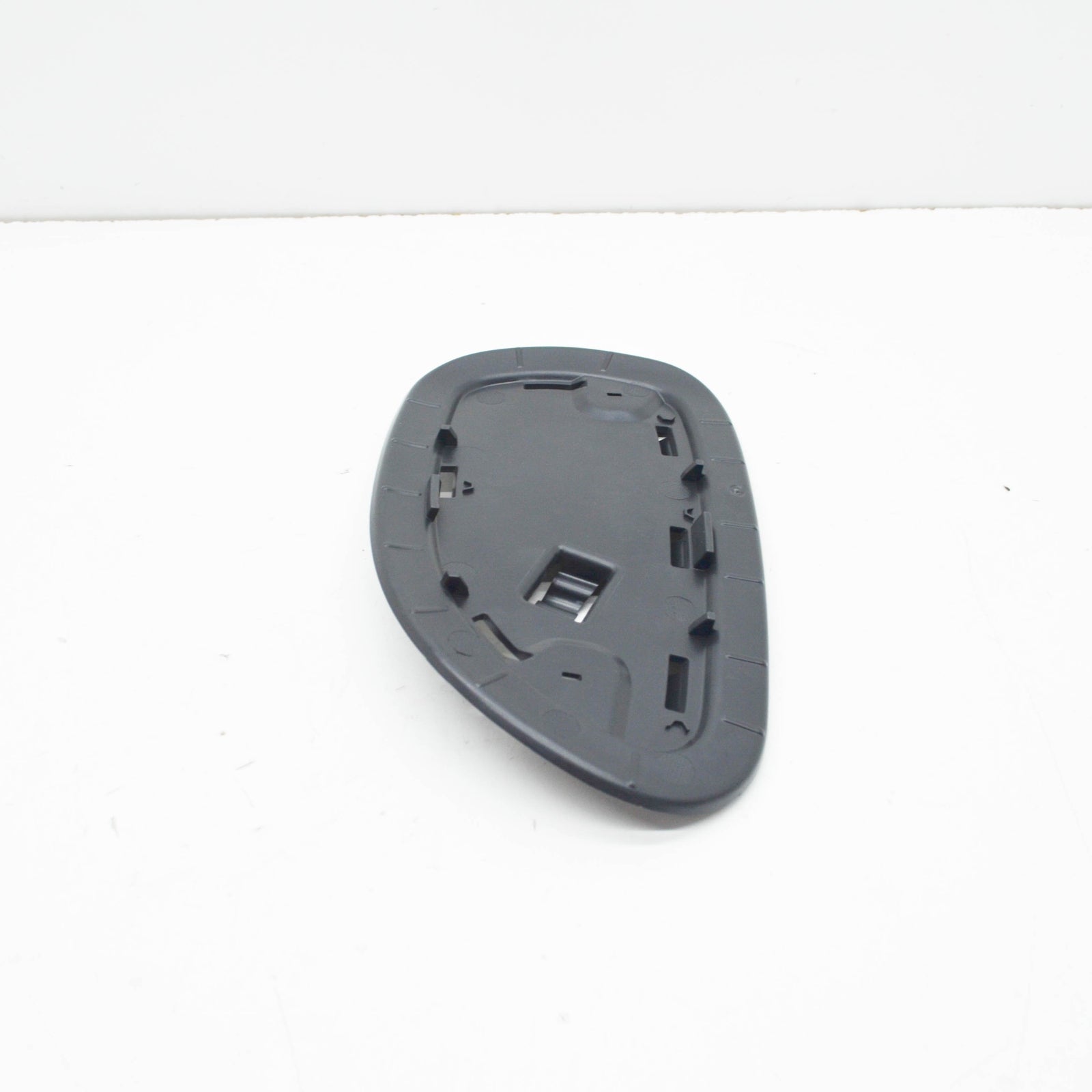 NEW MB GLA X156 FRONT BUMPER LEFT SIDE TRIM INNER HOLDER A1568855500 ORIGINAL