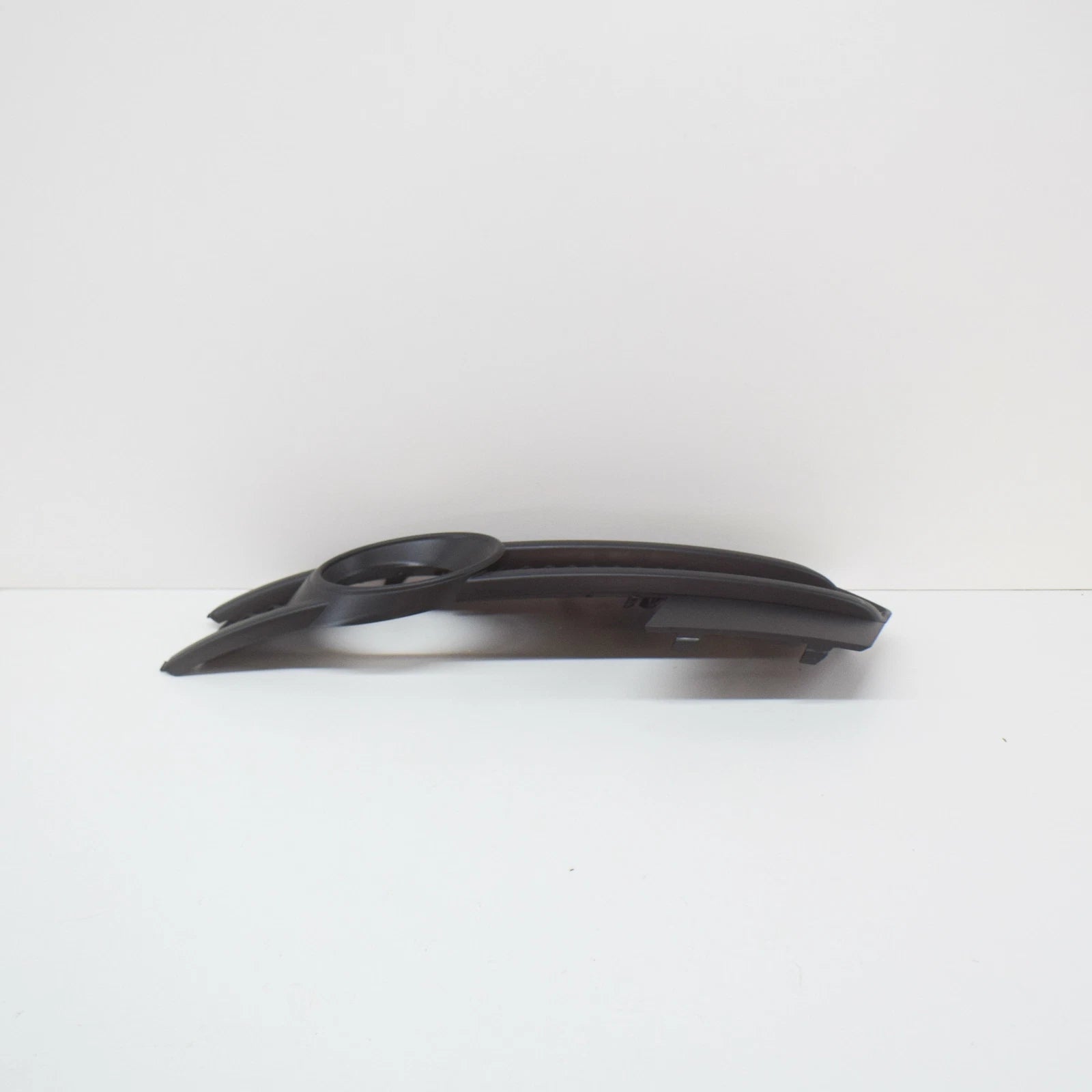 NEW AUDI Q3 8U FRONT BUMPER LEFT FOG LIGHT GRILLE 8U0807681ASP9