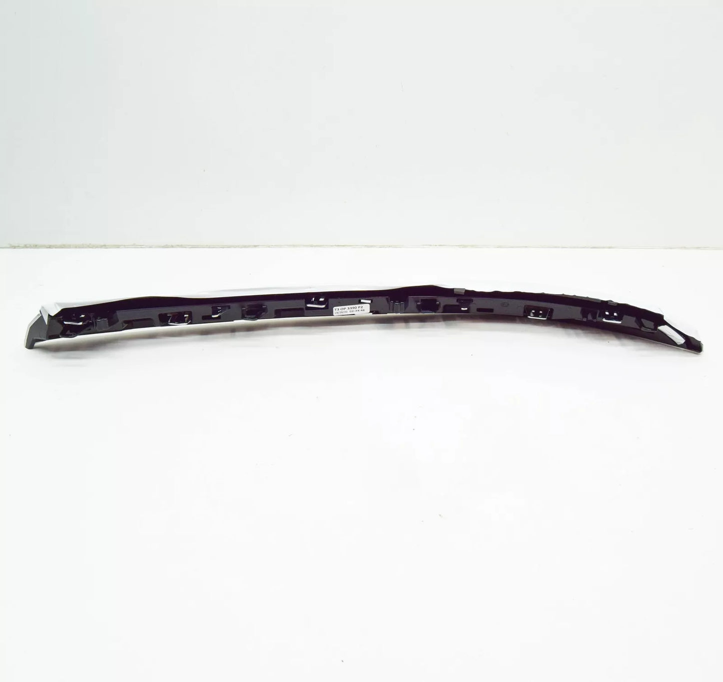 NEW VOLKSWAGEN ATLAS CA1 TERAMONT FRONT RIGHT HEADLIGHT TRIM 3CN941120B ORIGINAL