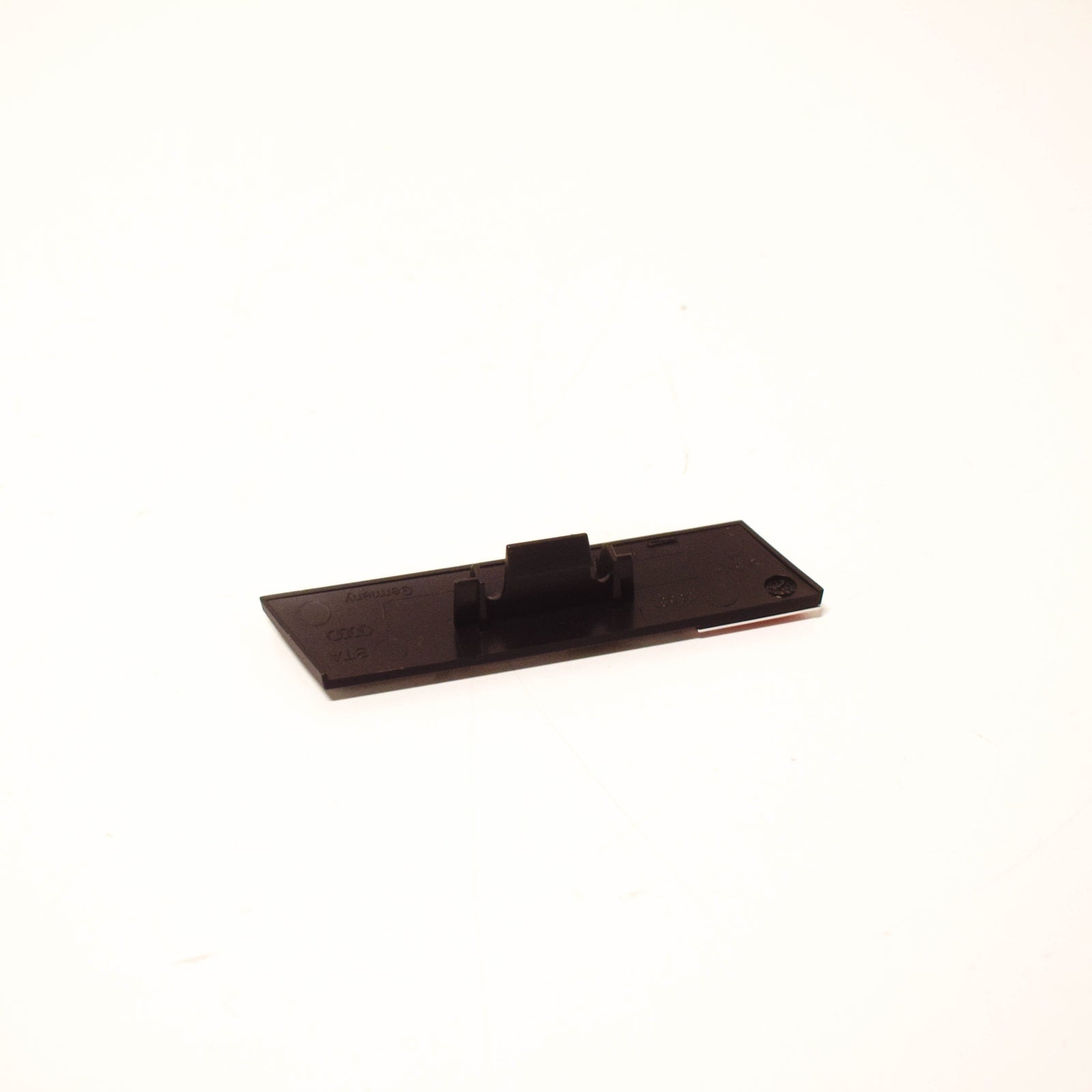 NEW AUDI Q5 8R SQ5 FRONT GRILLE BADGE 8R0853737B2ZZ ORIGINAL