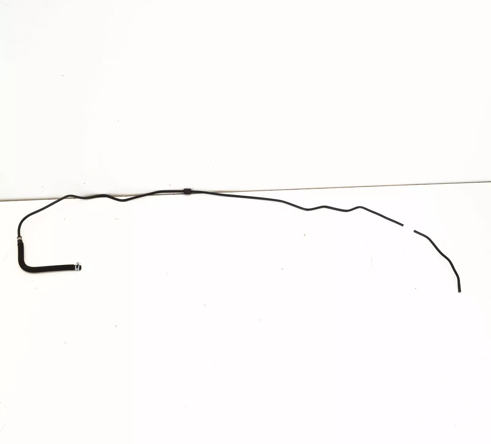 NEW MERCEDES-BENZ C-CLASS W205 ENGINE COOLANT HOSE A2058302602 ORIGINAL