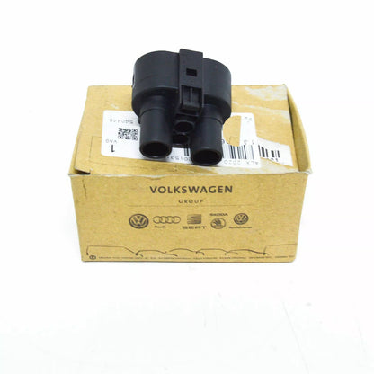 NEW AUDI A6 C6 4 PIN CONTACT FLAT CONTACT HOUSING 1J0906234A ORIGINAL