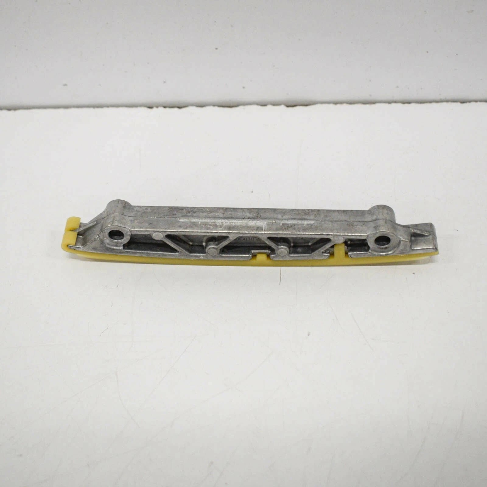 NEW AUDI A4 B8 TIMING CHAIN GUIDE 057109469H 2011 ORIGINAL