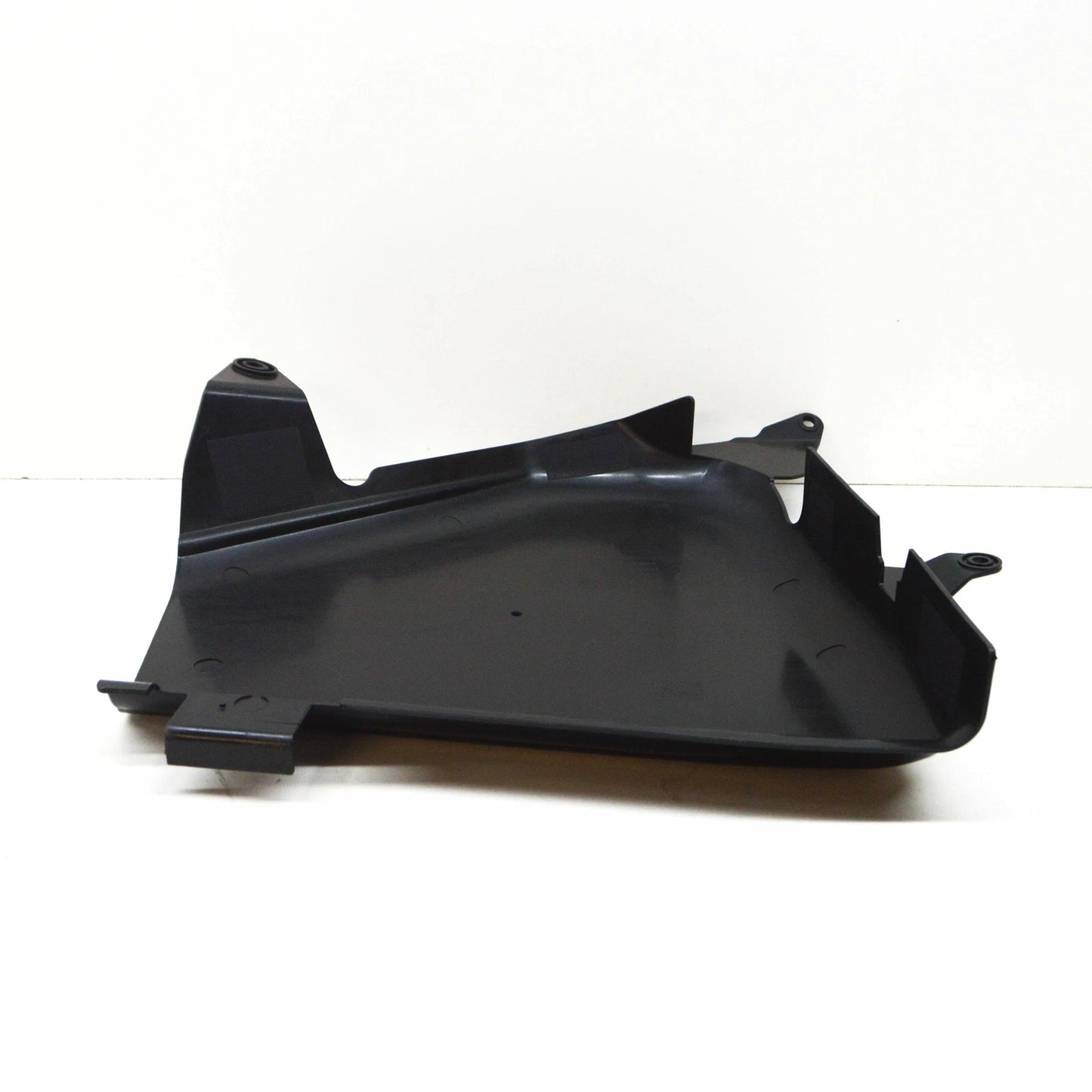 NEW BMW M5 F10 LEFT SIDE FUEL TANK TRIM SHIELD 2284583 16112284583 ORIGINAL