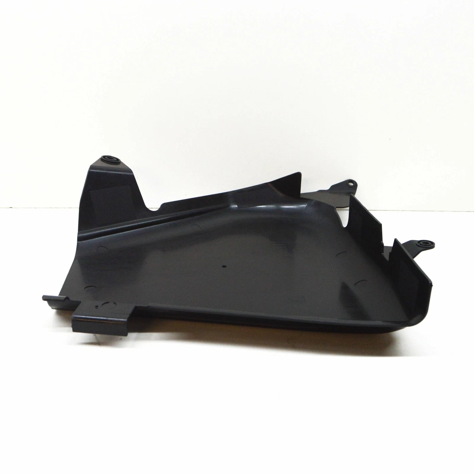 NEW BMW M5 F10 LEFT SIDE FUEL TANK TRIM SHIELD 2284583 16112284583 ORIGINAL