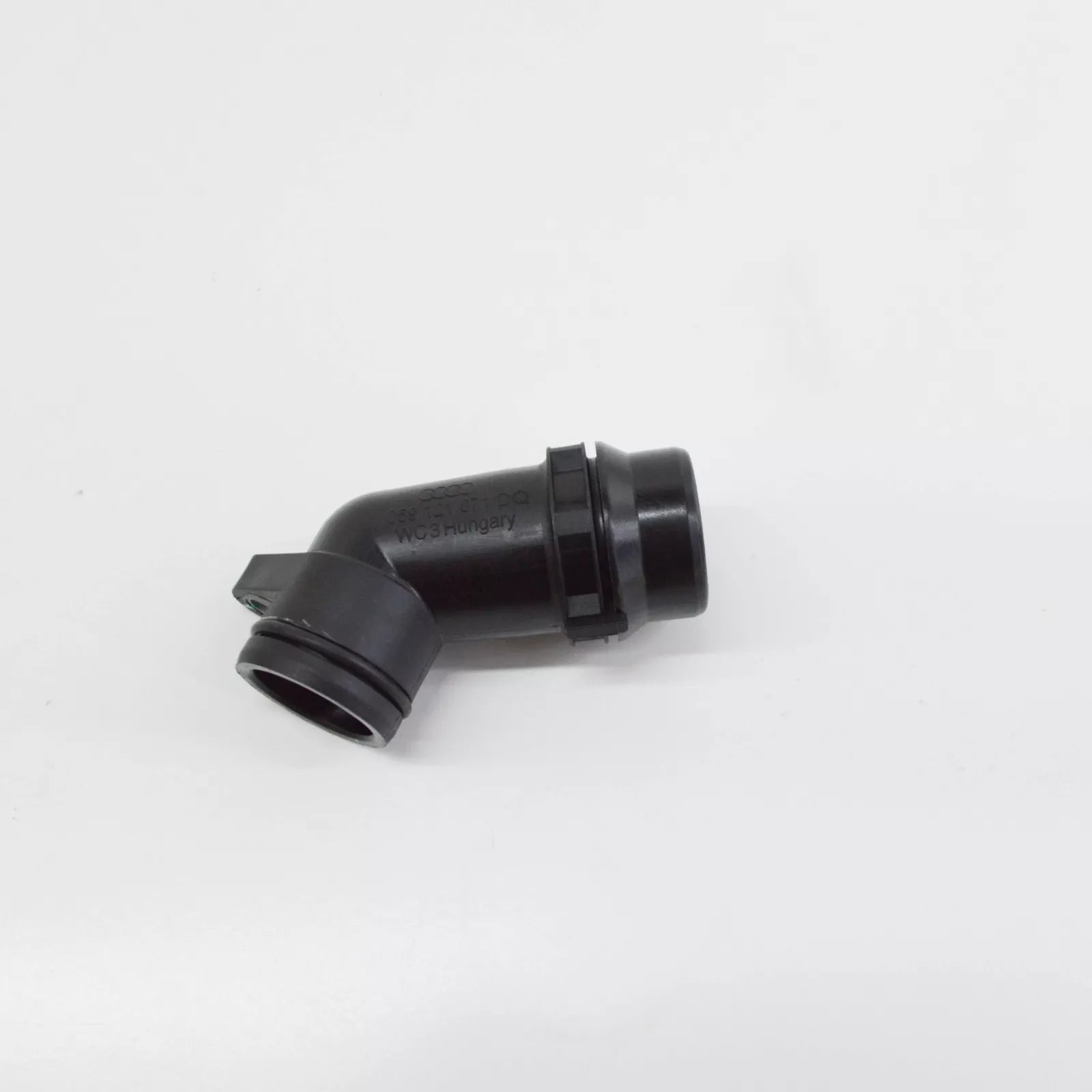 NEW AUDI Q5 FY FRONT ENGINE COOLANT ADAPTER 059121071DQ ORIGINAL