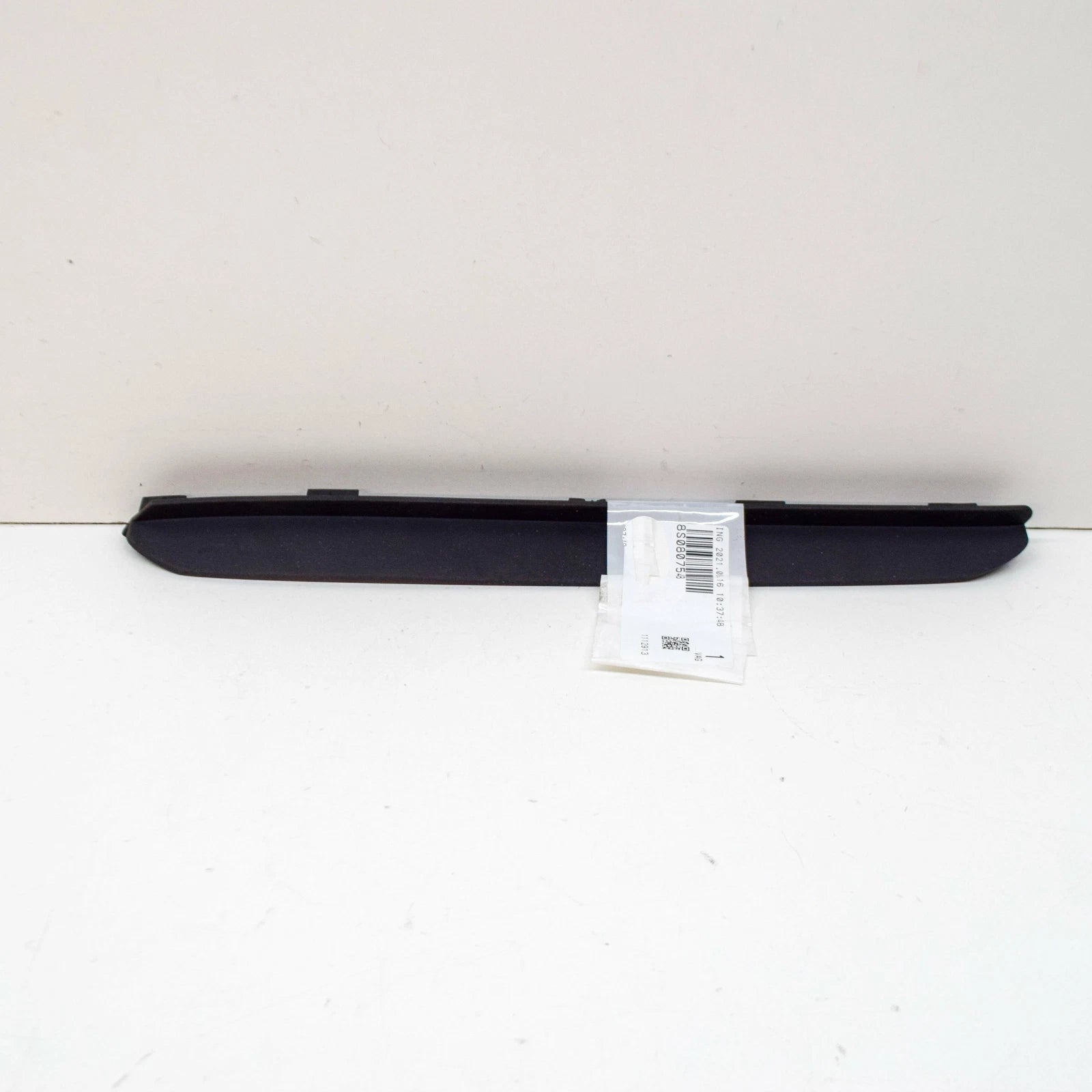 NEW AUDI TT RS FV 8S FRONT RIGHT WHEEL SPOILER 8S0807548