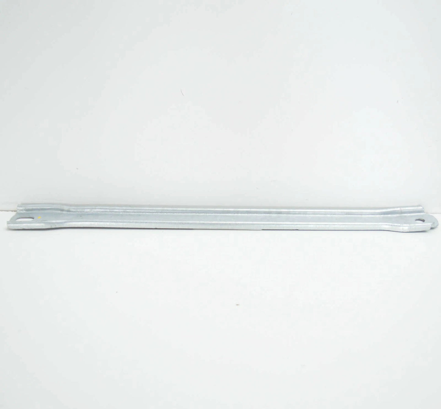 NEW MERCEDES-BENZ C W205 FRONT DIAGONAL BRACE STRUT BRACKET A2055240147 ORIGINAL