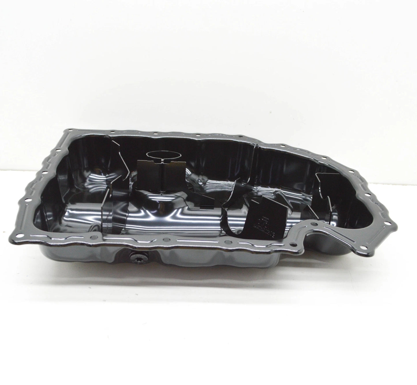 NEW VOLKSWAGEN ARTEON 3H7 ENGINE OIL PAN SUMP LOWER PART 06K103600AF ORIGINAL