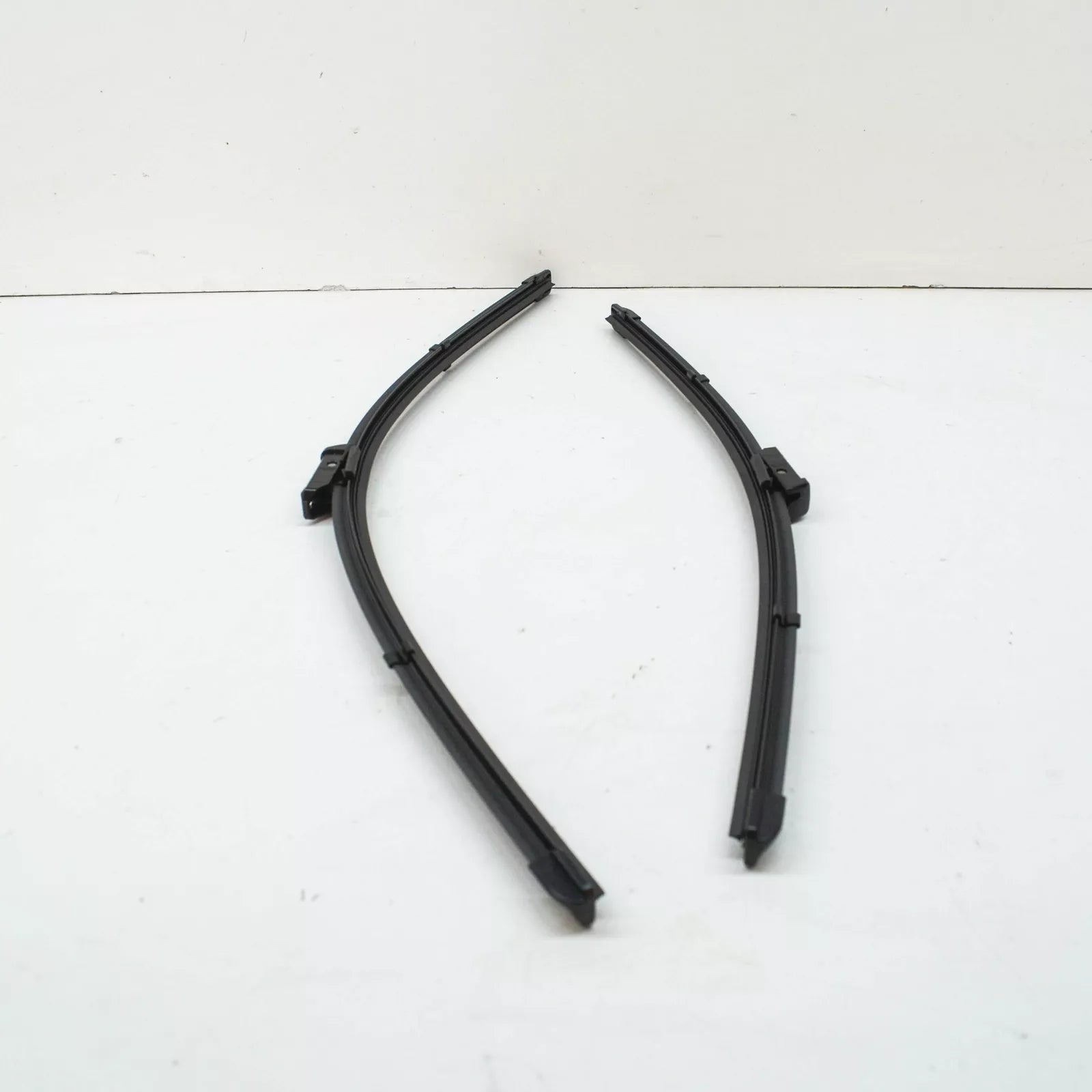 NEW AUDI A6 C8 FRONT AERO WIPER BLADE SET LHD 4K1998002D