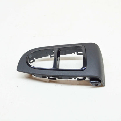 NEW MB C W205 FRONT LEFT DOOR WINDOW BEZEL LHD A20572041149051 ORIGINAL