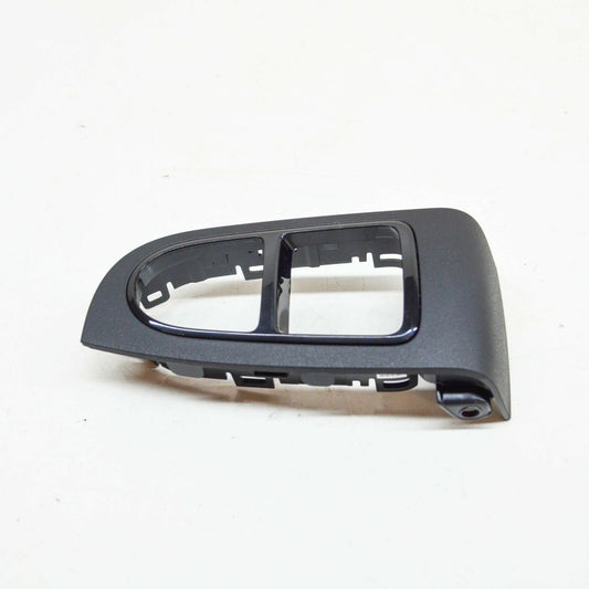 NEW MB C W205 FRONT LEFT DOOR WINDOW BEZEL LHD A20572041149051 ORIGINAL