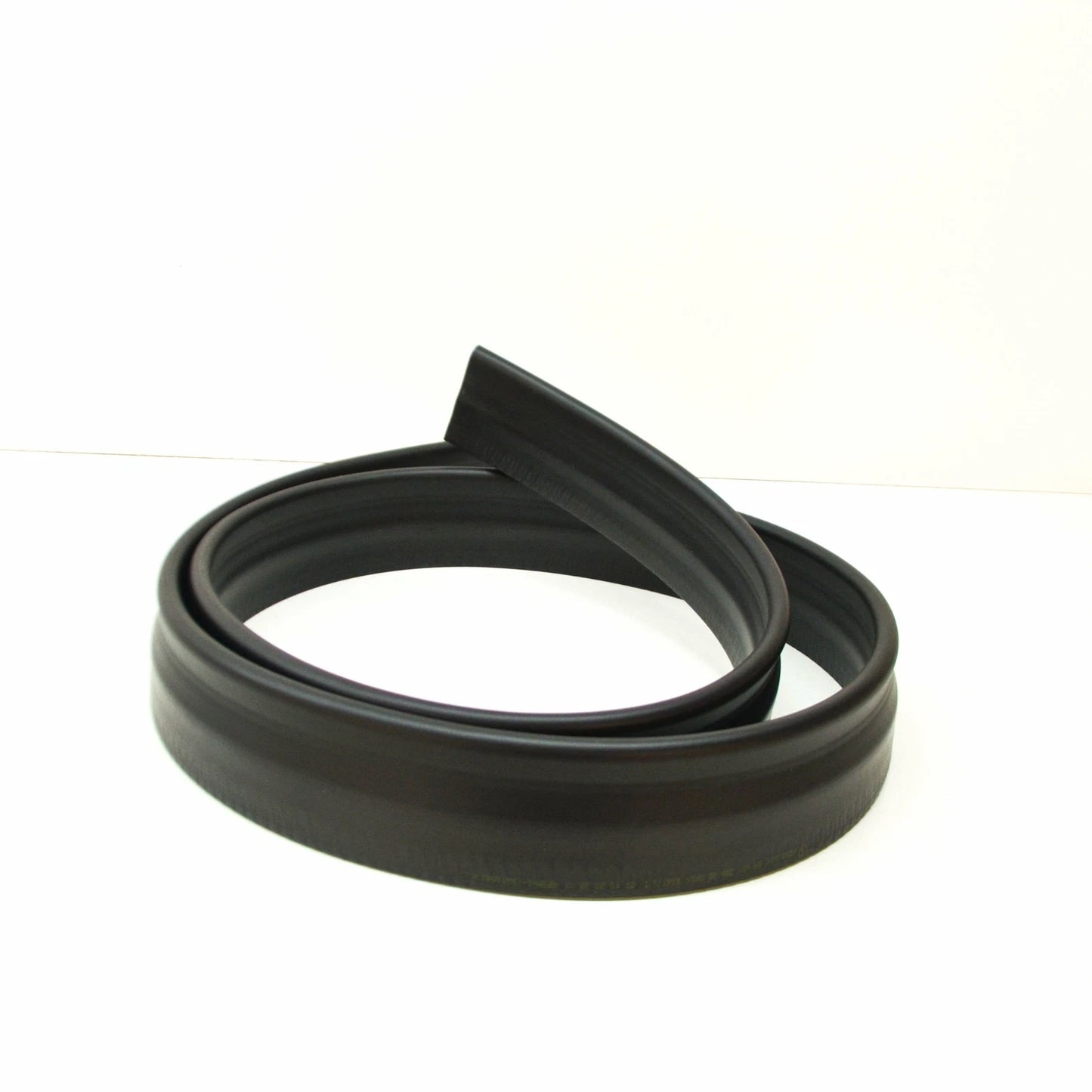 NEW MERCEDES-BENZ GLC X253 FRONT BONNET RUBBER SEAL A2538315900