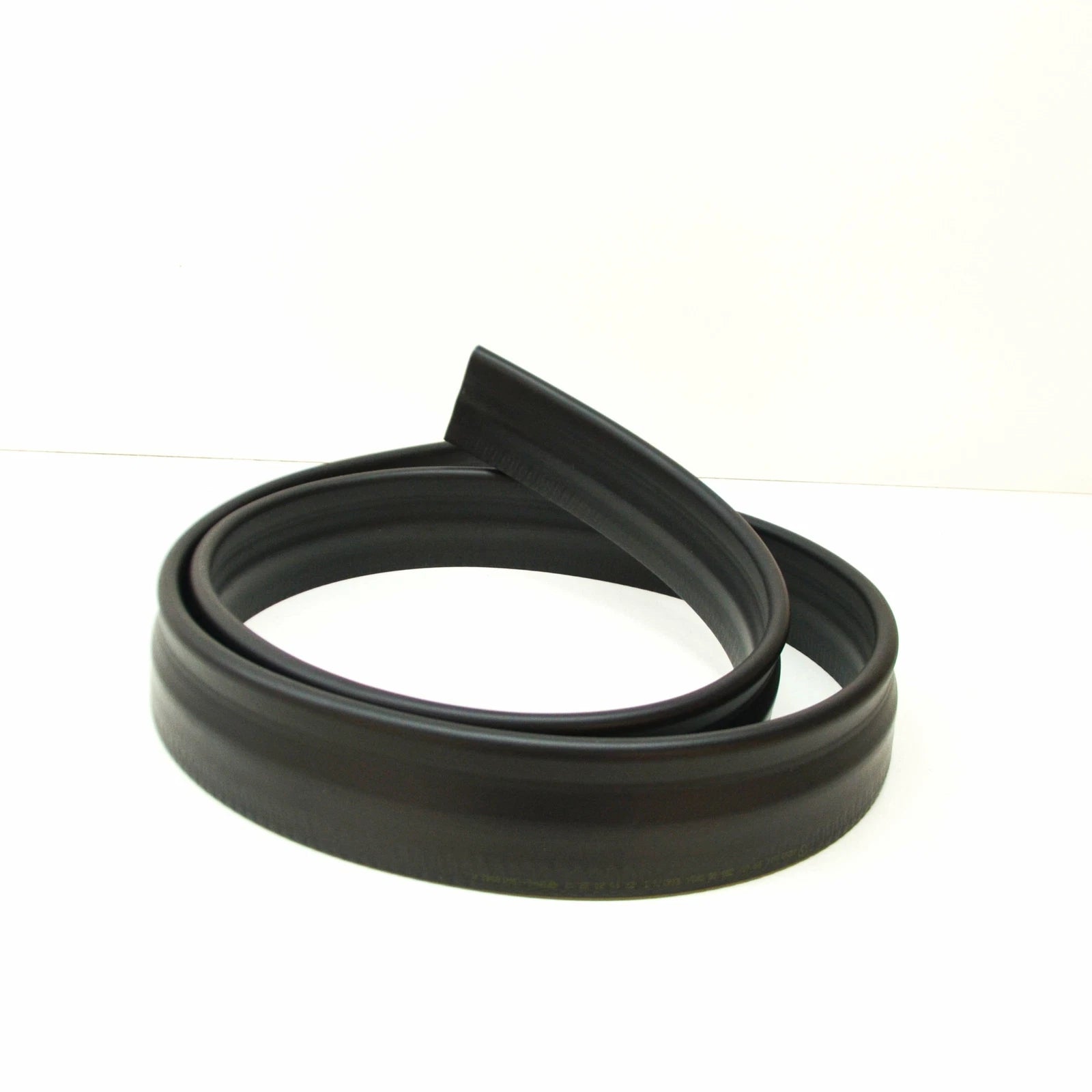 NEW MERCEDES-BENZ GLC X253 FRONT BONNET RUBBER SEAL A2538315900